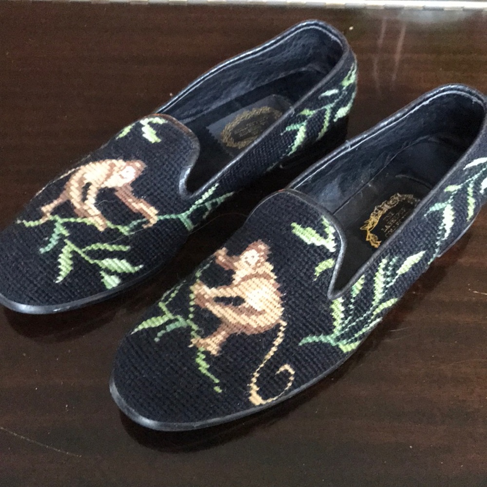 Needlepoint slipper size 8